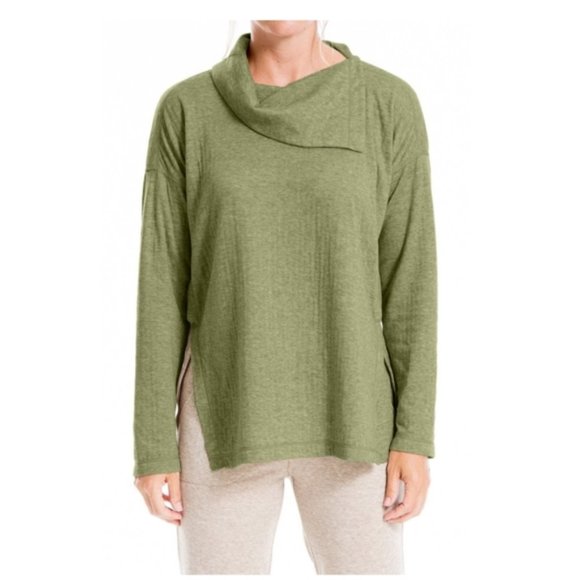 NWT Max Studio Sage Pullover